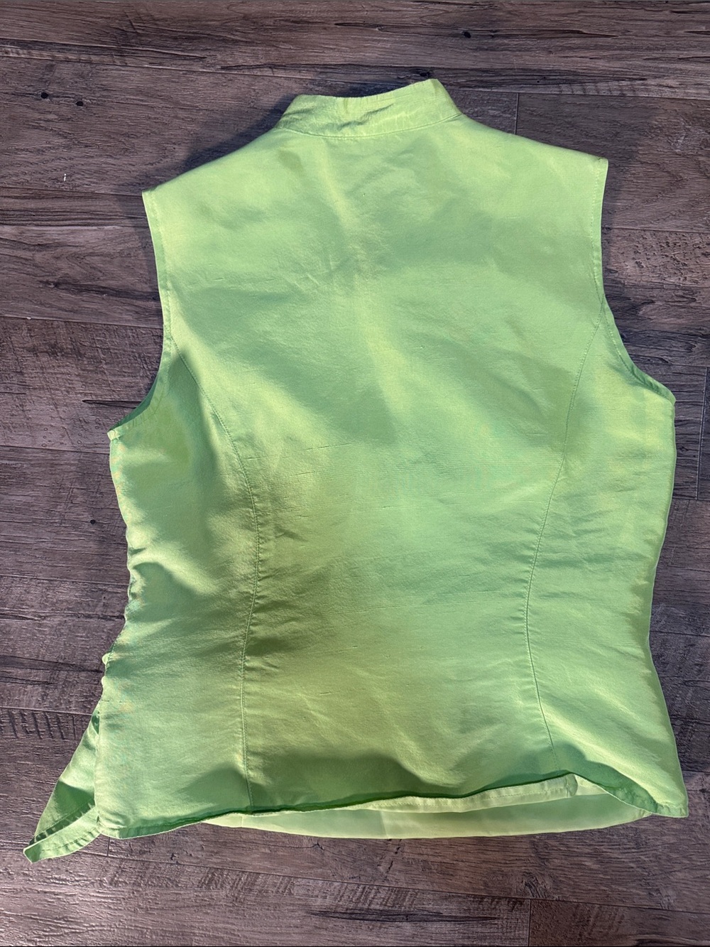 Anne Carson 100% Silk Lime Green Sleeveless Wrap Blouse - Size S - Picture 3 of 8